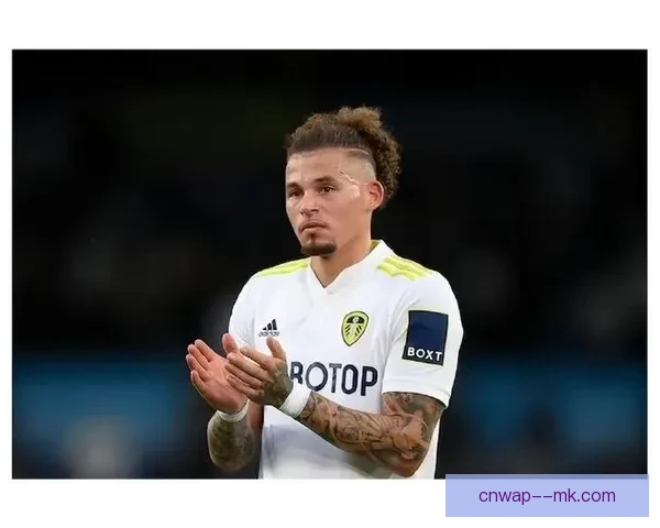 曼城外租中场菲利普斯最新赛季表现与未来发展分析